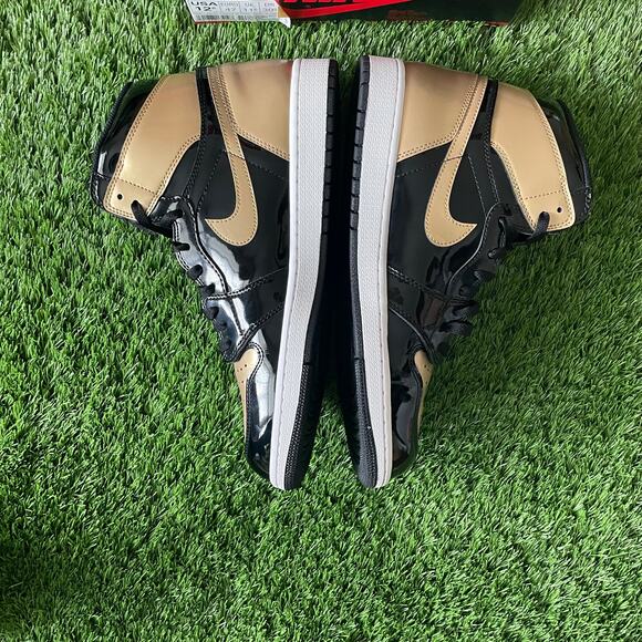 Air Jordan 1 “Gold Toe” - Picture 3 of 4